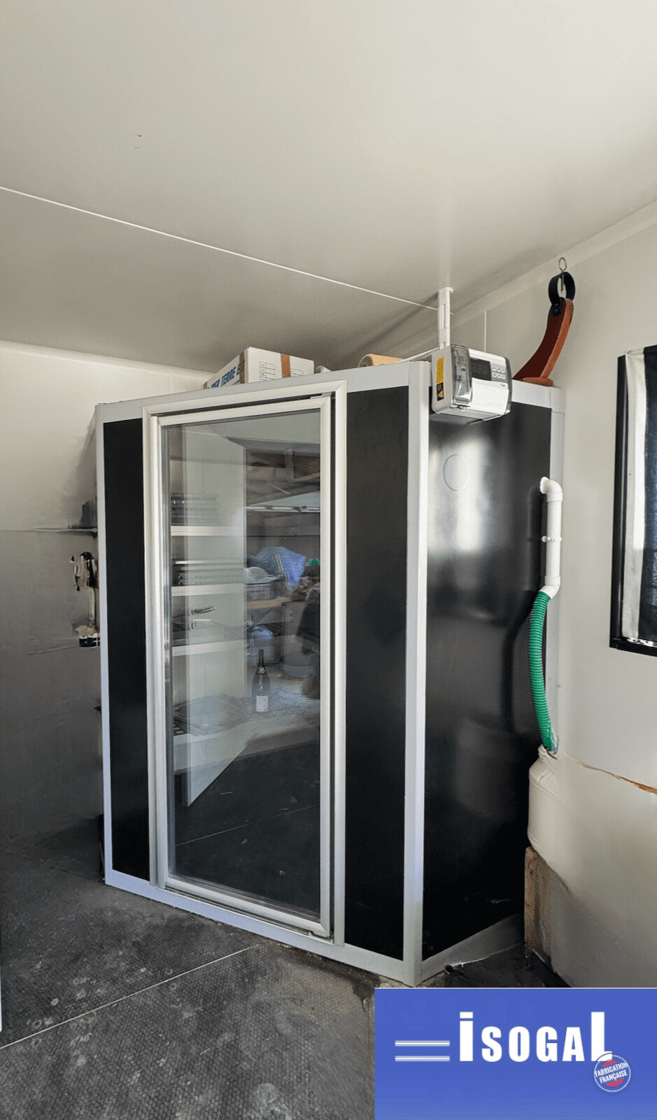 Installation chambre froide chez un particulier par Isogal